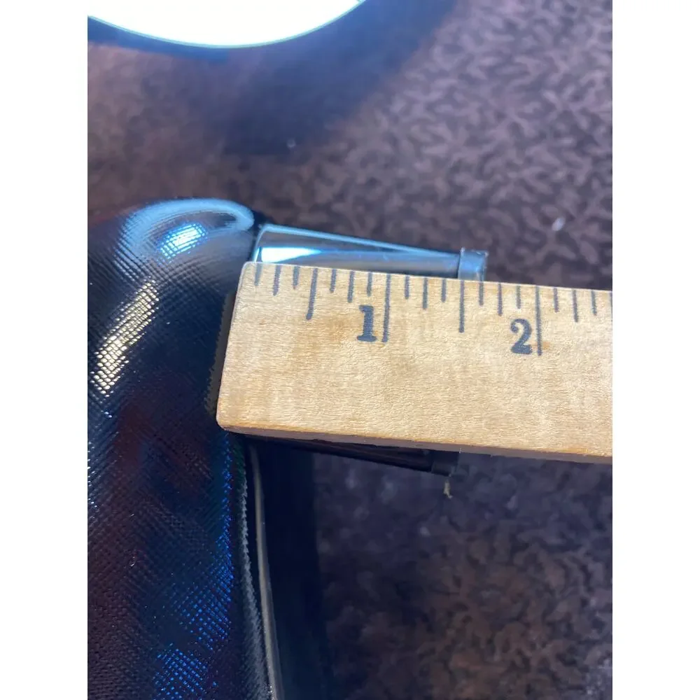 Salvatore Ferragamo patent leather‎ Vara Pump